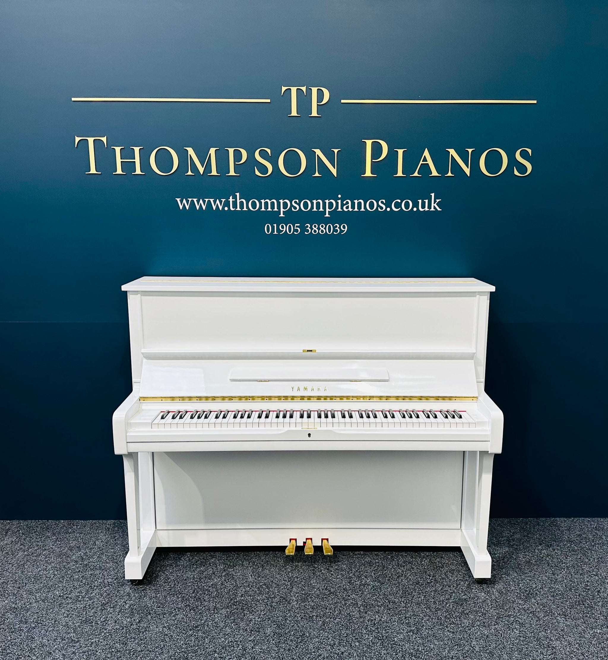 Yamaha U1 Upright Piano, Polished White (Certified Reconditioned Piano)